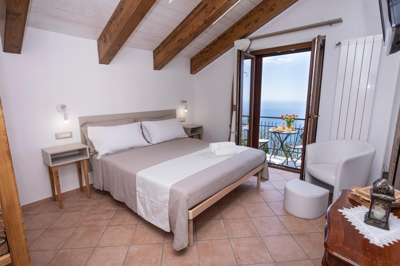 Agriturismo Punta San Lazzaro アジェーロラ エクステリア 写真