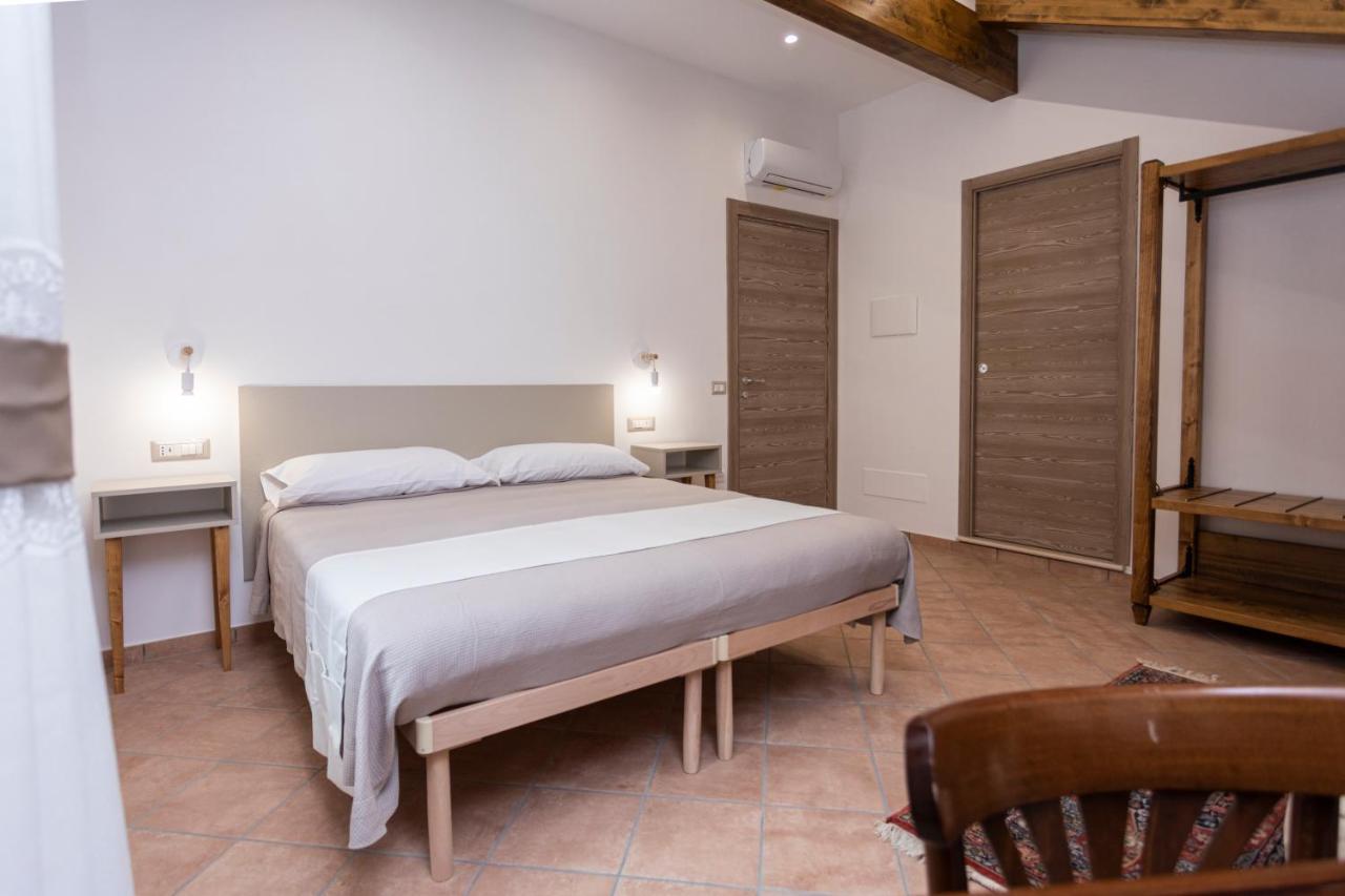 Agriturismo Punta San Lazzaro アジェーロラ エクステリア 写真
