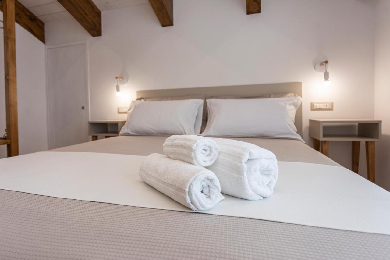Agriturismo Punta San Lazzaro アジェーロラ エクステリア 写真
